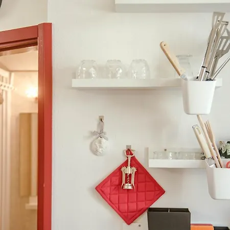 Red Passion Apartment Cernobbio