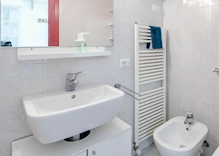 Red Passion Apartment *