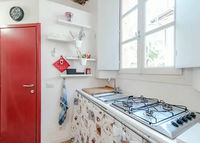 Red Passion Apartment Cernobbio